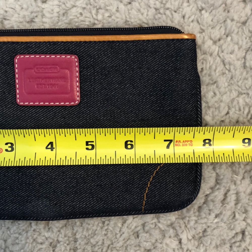 COACH Wristlet - Picture 5 of 6
